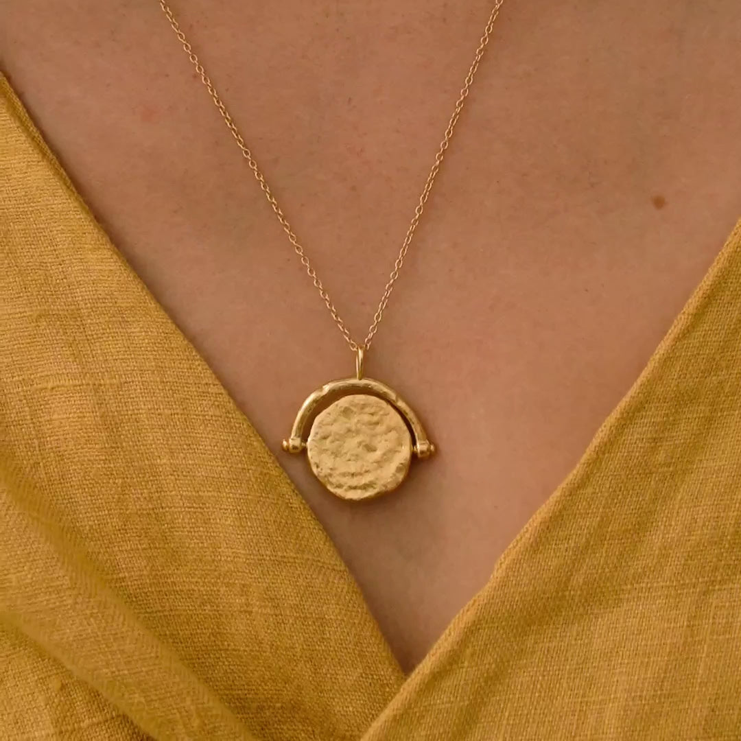 Solune Necklace